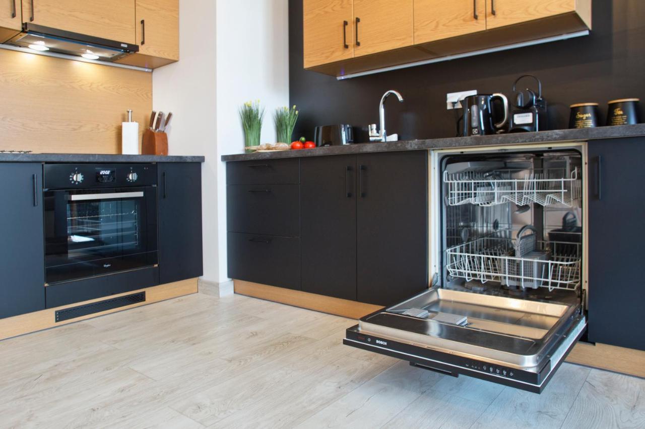 Cybernetyki 6B Serviced Accommodation Варшава Экстерьер фото